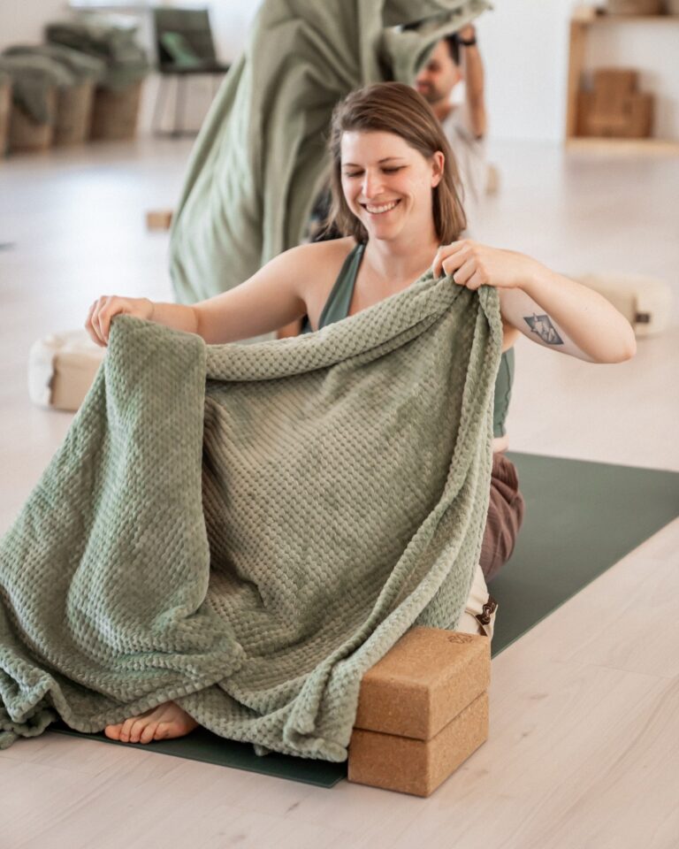 Instagram post from yogastudioveenendaal. This post is in position 3.